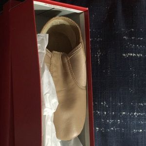 capezio ej2 caramel